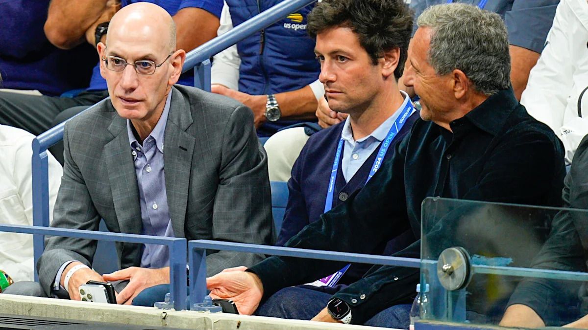 Biến động lớn: Lakers được bán cho Kushner và Iger với giá 12,5 tỷ USD