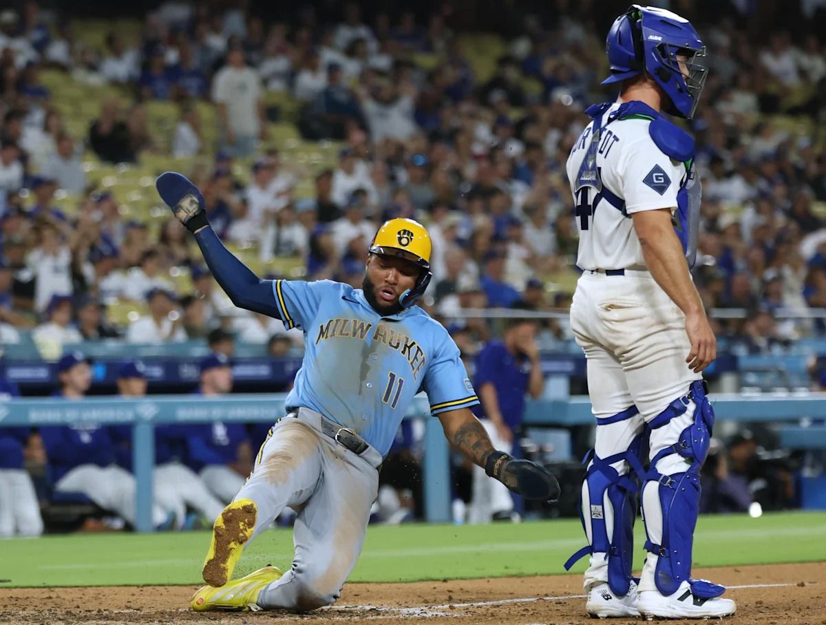 Brewers Rally Late to Secure 5-4 Victory Over Dodgers