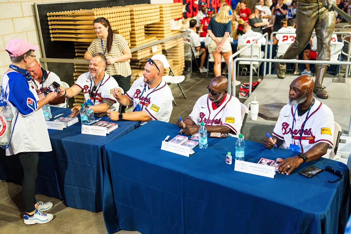 Atlanta Braves Tổ Chức Cuối Tuần Cựu Danh Thủ Thường Niên Với Những Ngôi Sao Một Thời
