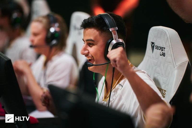 NAVI Advances to EWC Playoffs After Defeating The MongolZ