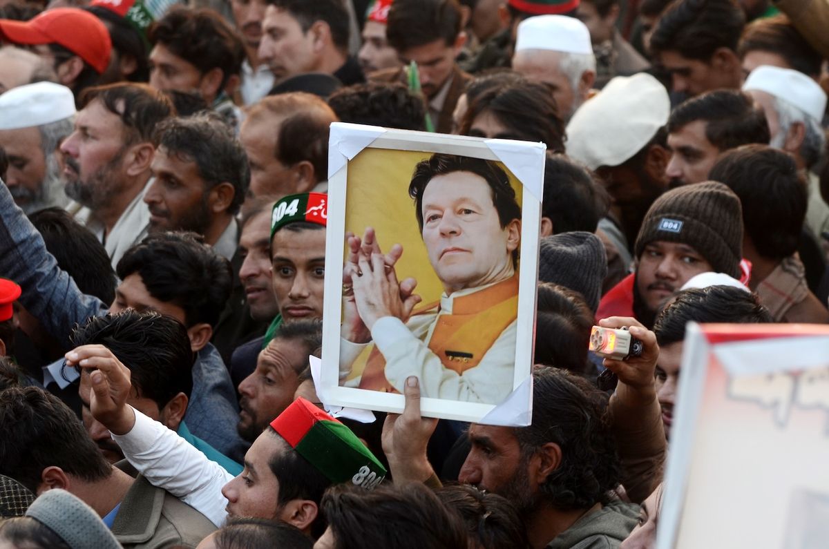 Imran Khan Được Chuyển Đến Bệnh Viện Tư Do Vấn Đề Sức Khỏe