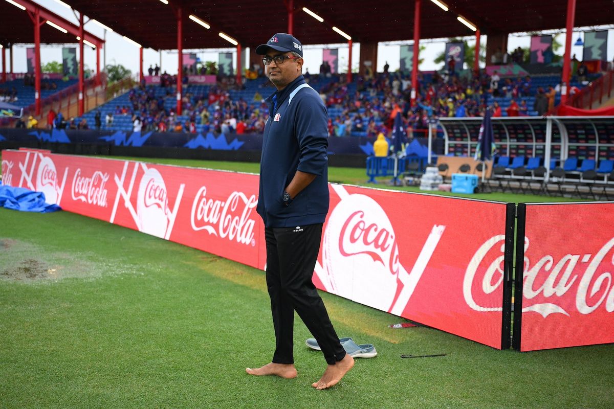 Monty Desai từ chức HLV đội tuyển Cricket Canada