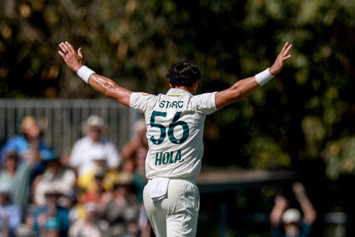 Bangladesh trở lại khi Starc tỏa sáng với sáu wickets