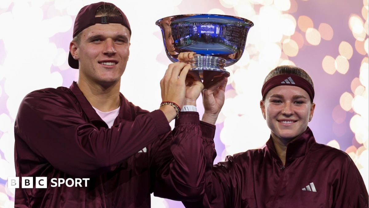 Muchova and Mensik Capture US Open Mixed Doubles Championship