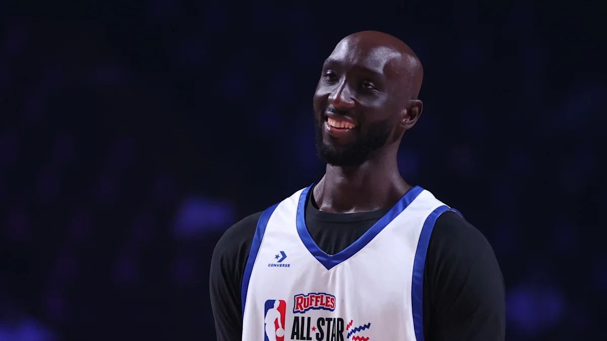 76ers Ký Hợp Đồng Với Tacko Fall và Jameer Nelson Jr. Cho Trại Huấn Luyện