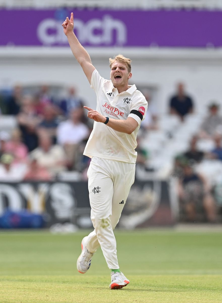 Hull's 97 Rescues Leicestershire Against Notts in Tough Contest