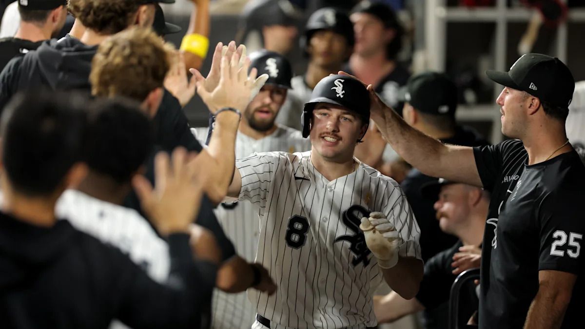 White Sox Bullpen Shines in 10-1 Victory Over Twins, Extends AL Central Lead