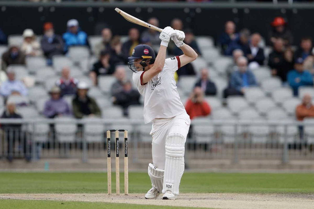 Flintoff's First Fifty Bolsters Lancashire's Hopes
