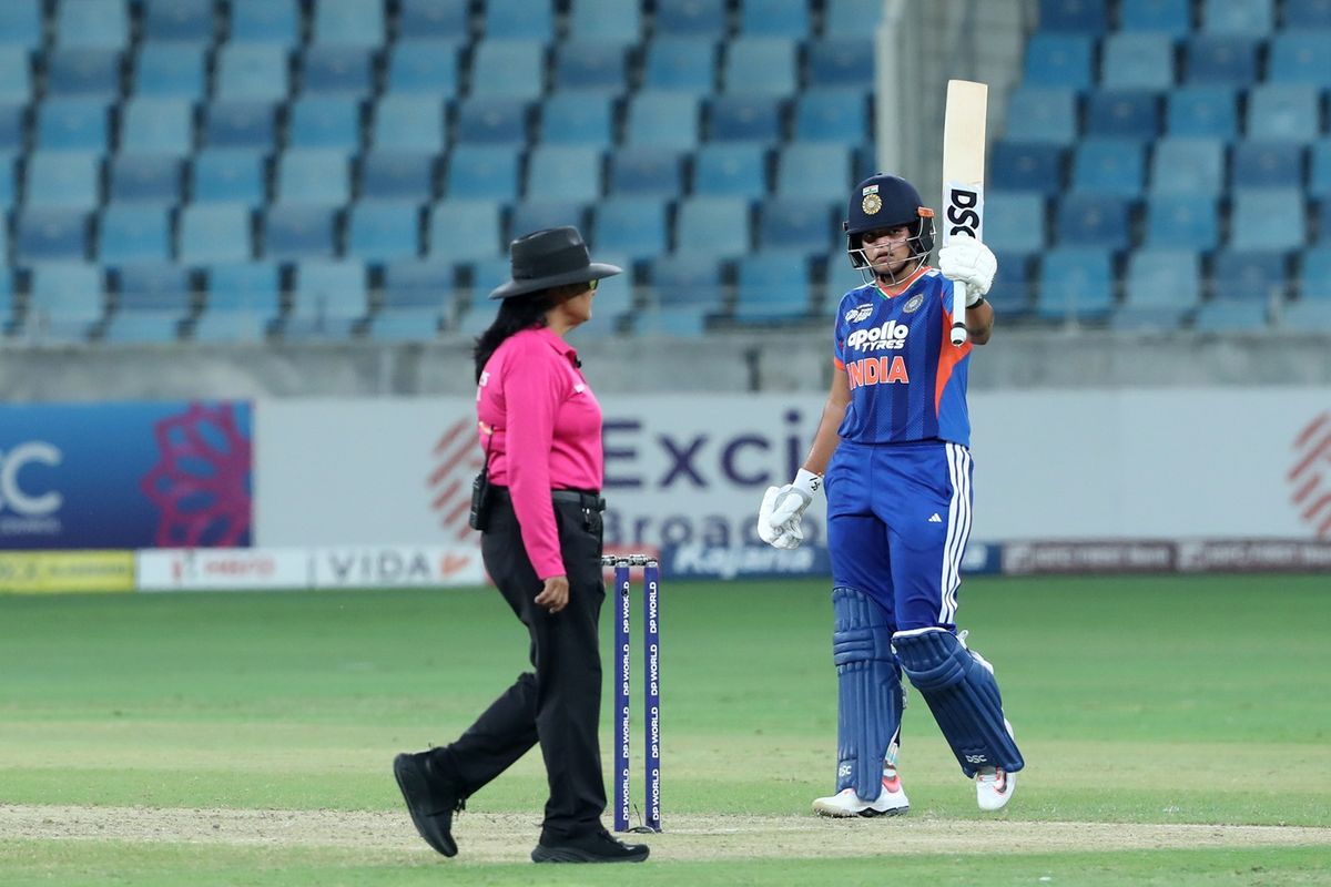 อินเดียผ่านเข้ารอบชิงชนะเลิศ T20 Asia Cup เป็นครั้งที่หกด้วยผลงานที่แข็งแกร่ง